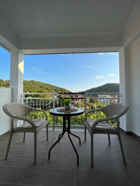 Apartment Ciro Herceg Novi Buitenkant foto
